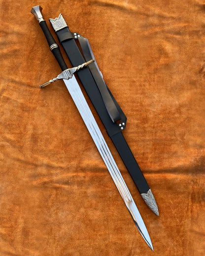 Wolf Medallion Edition sword from The Witcher, finely crafted replica of Geralt’s steel weapon for collectors and fans