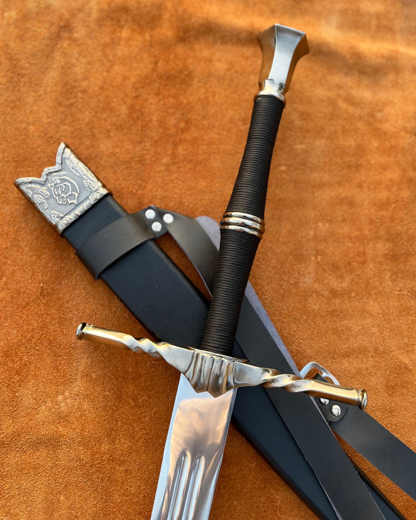 Stunning Witcher Wolf Medallion collectible sword for display or cosplay, stainless steel design with fantasy craftsmanship