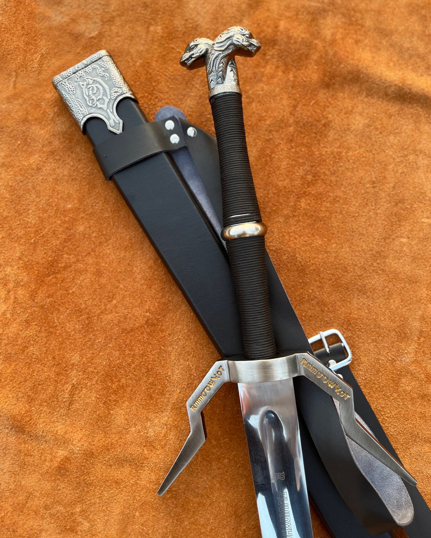 Cosplay-ready Witcher sword inspired by Geralt of Rivia’s iconic weapon, ideal for collectors, gamers, and fantasy enthusiasts